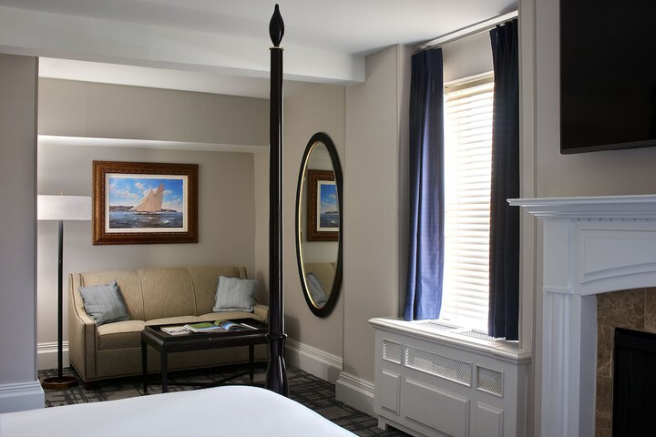 Room 16 of 94