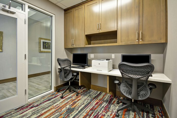 Business Center 38 of 38