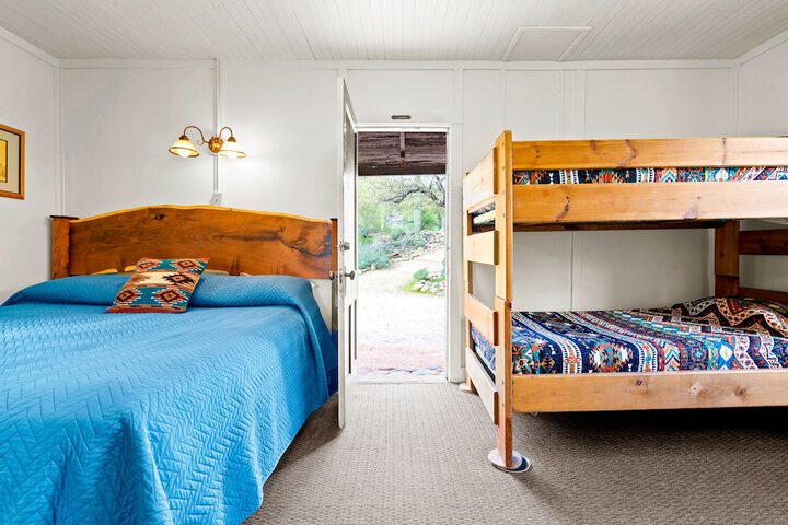 Room 30 of 64