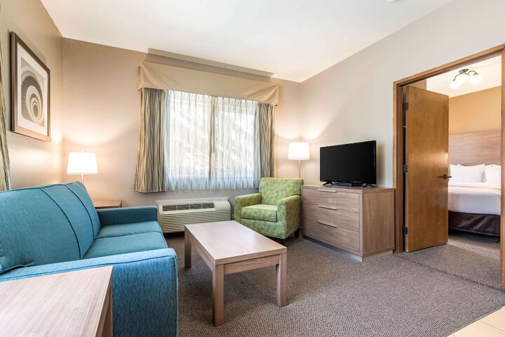 Room 15 of 72