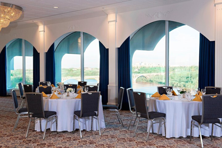 Sheraton Cavalier Saskatoon Hotel