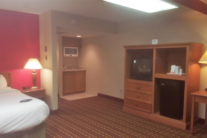 Room 7 of 27