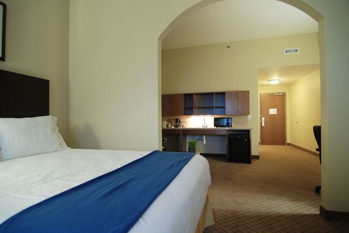 Room 61 of 85