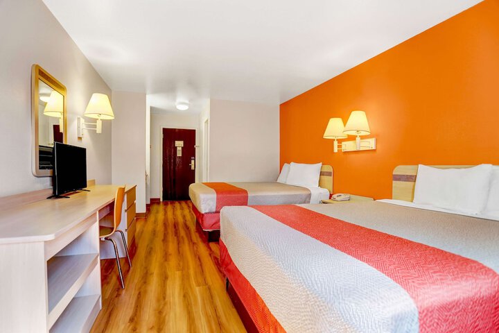 Motel 6 Espanola NM