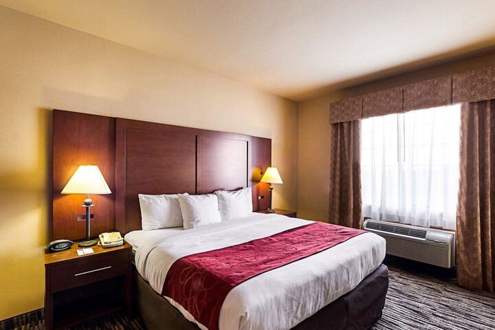 Room 21 of 32