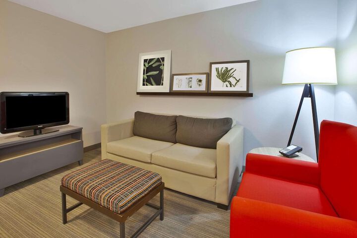 Country Inn & Suites by Radisson Big Rapids, MI