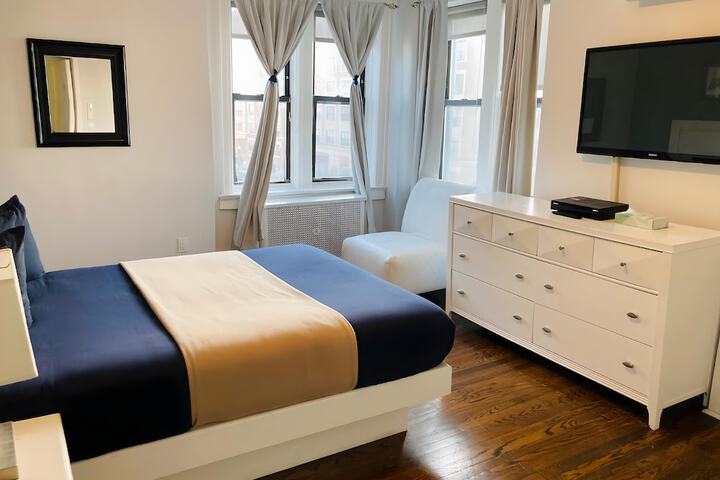 Room 8 of 29