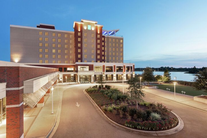 Hotel 4 of 50