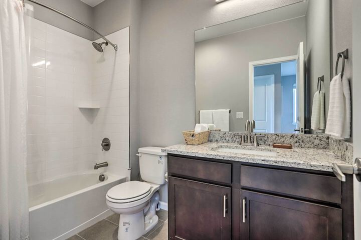 Cozy Abode w / Patio 7 Mi to Dtwn Denver