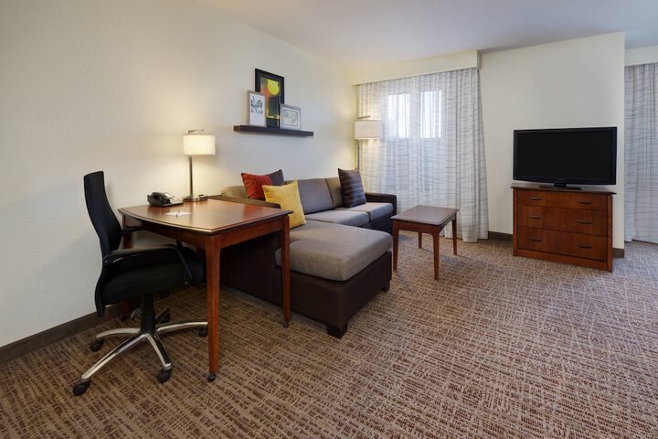 Room 18 of 25