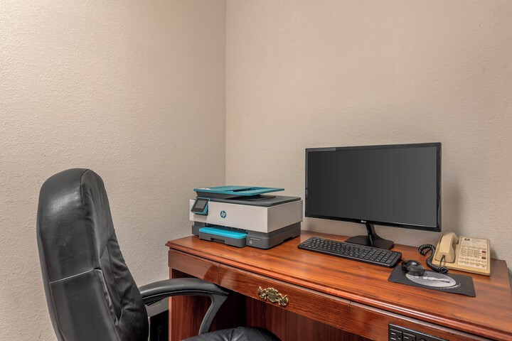 Comfort Inn North - Air Force Academy Area
