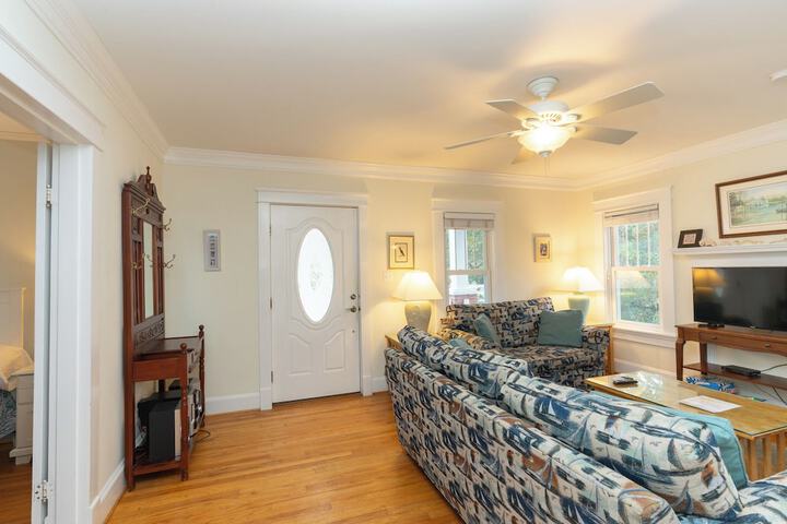 Ocracoke Harbor Inn
