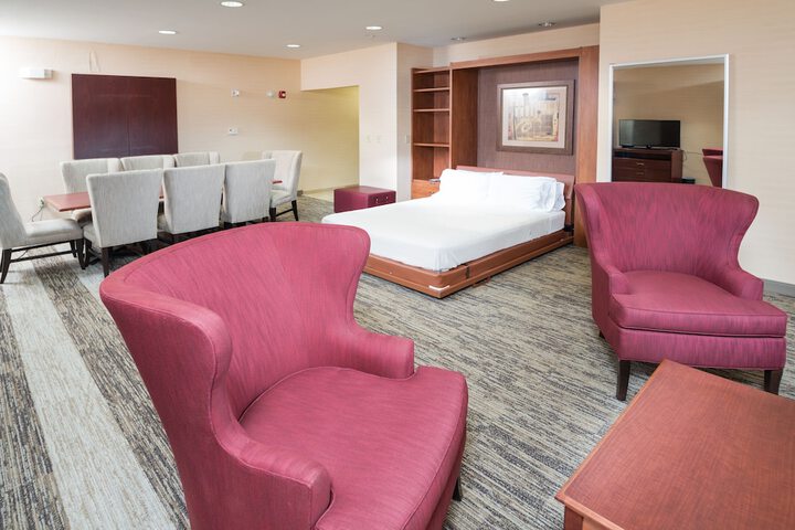 Room 15 of 68