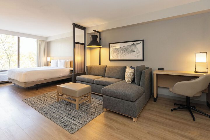 Room 15 of 31