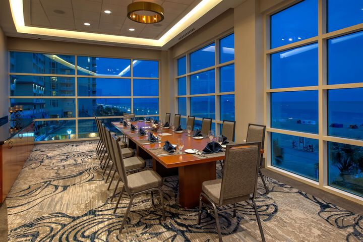 Hilton Garden Inn Virginia Beach Oceanfront