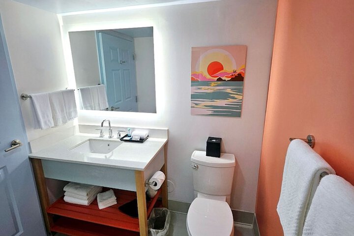 Room 53 of 87