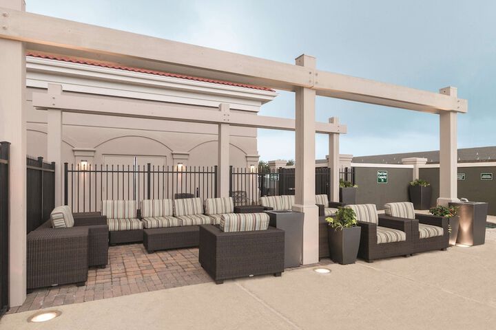 Terrace/Patio 57 of 58