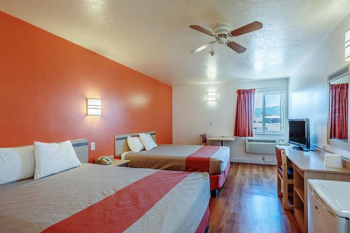 Room 34 of 51