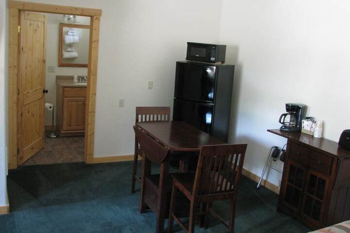 Room 22 of 33