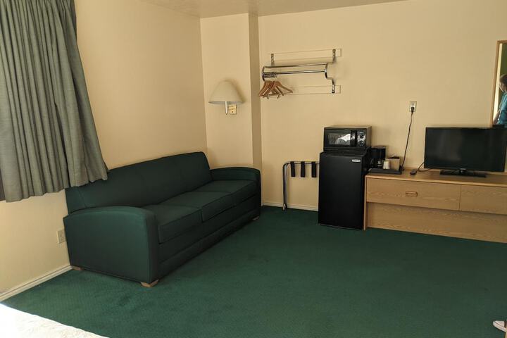 Room 7 of 49