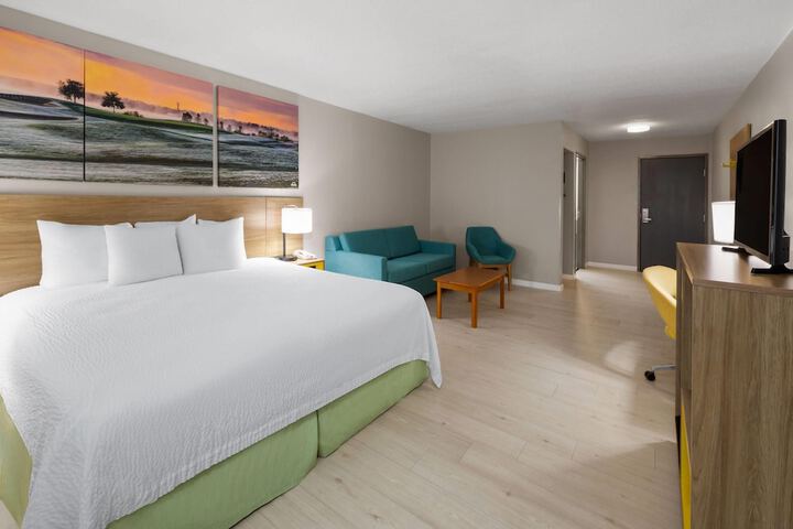 Days Inn & Suites by Wyndham Seaford