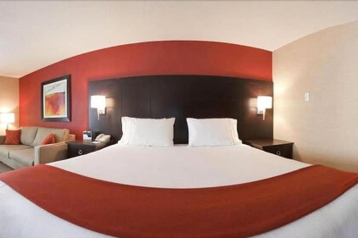 Room 45 of 65