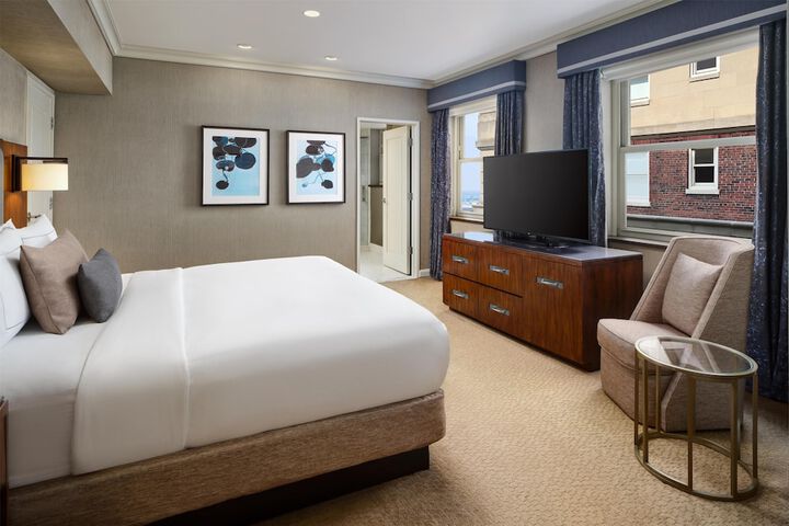 Hilton Chicago