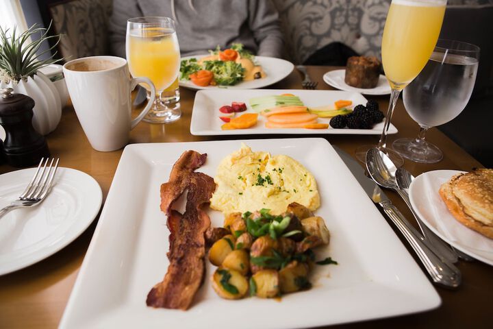 Breakfast/Coffee Service 62 of 75
