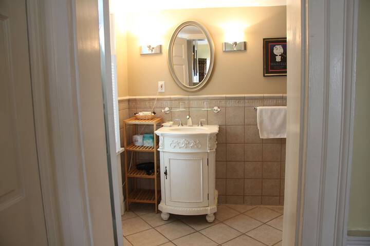 Room 135 of 235