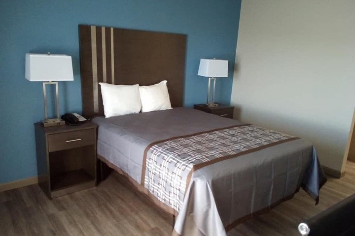 Room 25 of 34