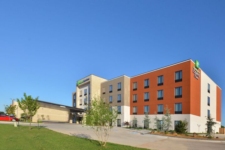 Hotel 5 of 40