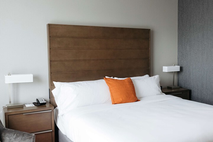 Room 34 of 144