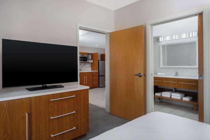 Room 34 of 49