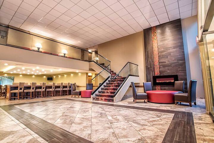 Hotel 2 of 32