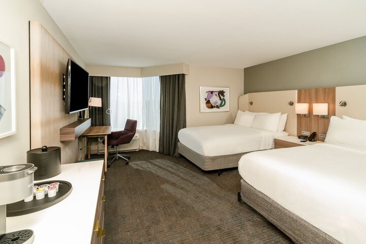 Room 27 of 44