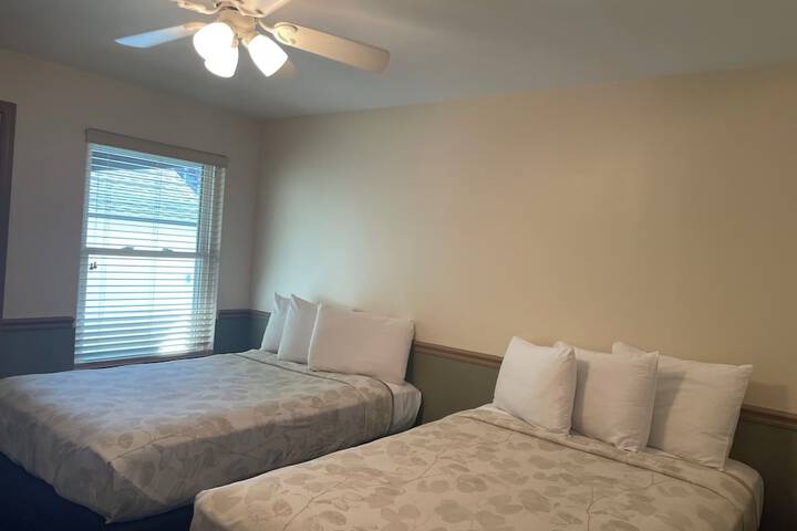 Room 81 of 185