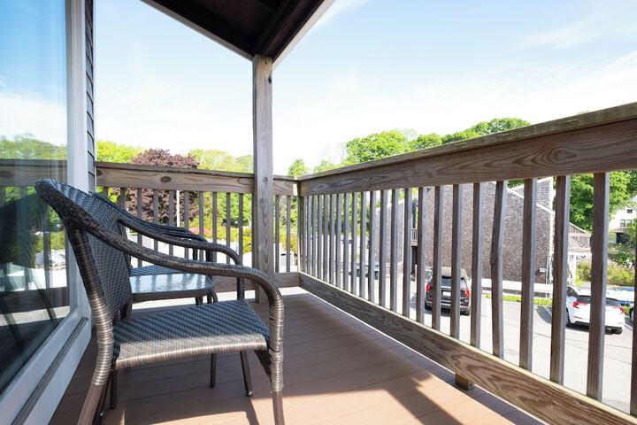 Aspinquid Resort