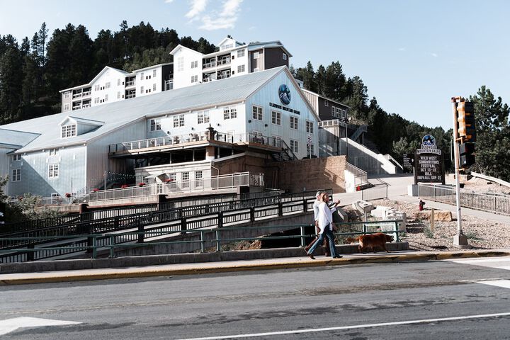 Hotel 4 of 85