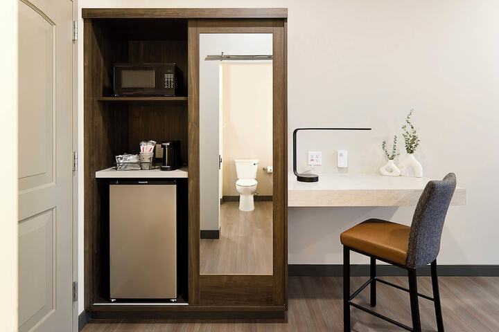 Clubhouse Hotel Suites Sioux Falls
