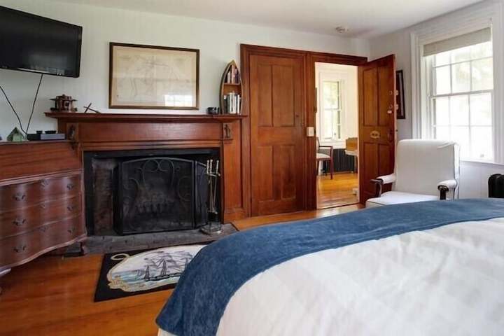 Room 18 of 40
