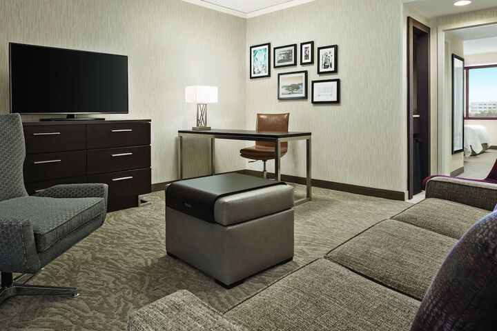 Room 35 of 66