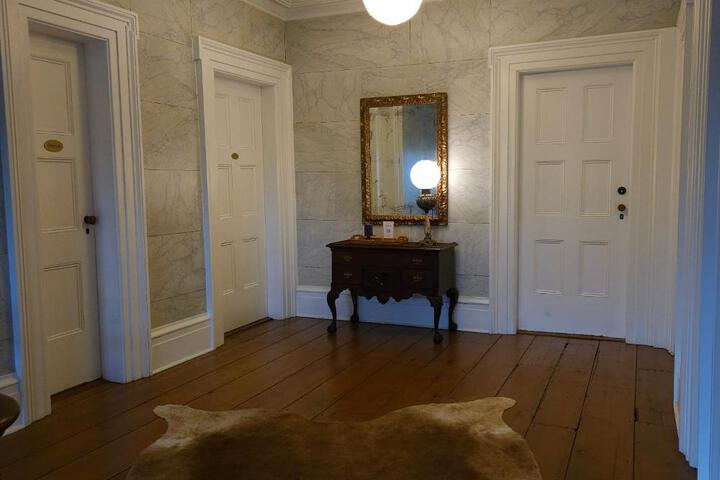 Peach Grove House