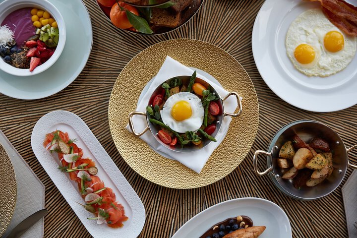 Breakfast/Coffee Service 94 of 130