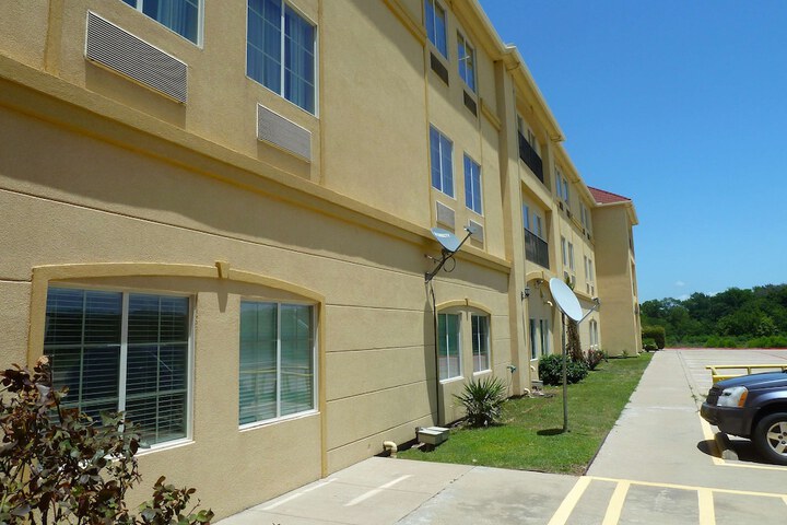 Hotel 3 of 65
