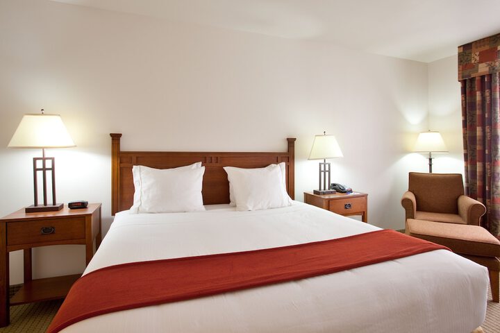 Room 14 of 28