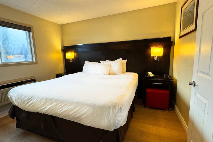 Riviera Inn and Suites 1000 Islands