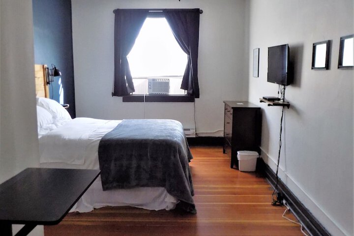Room 17 of 63