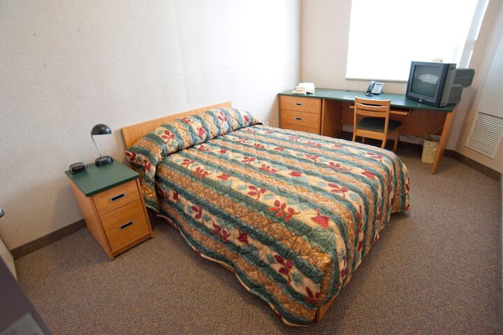 Residence & Conference Centre - Barrie