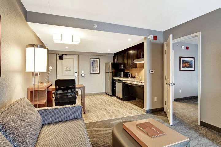 Room 15 of 60