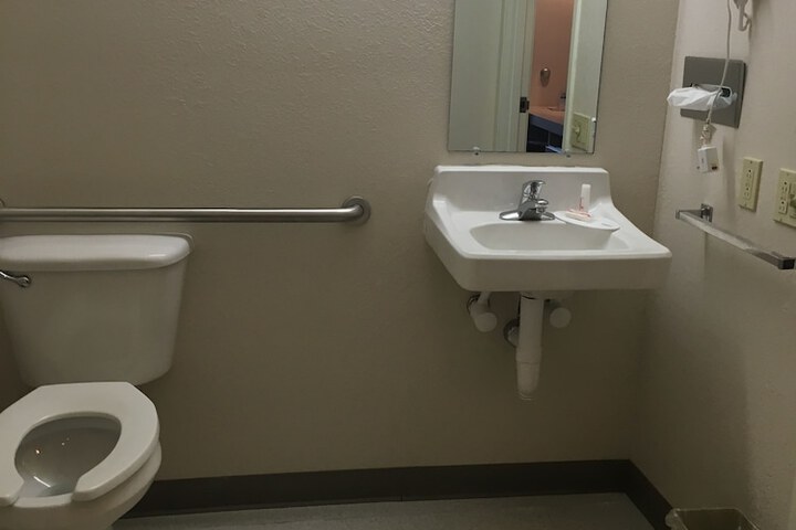 Room 19 of 53